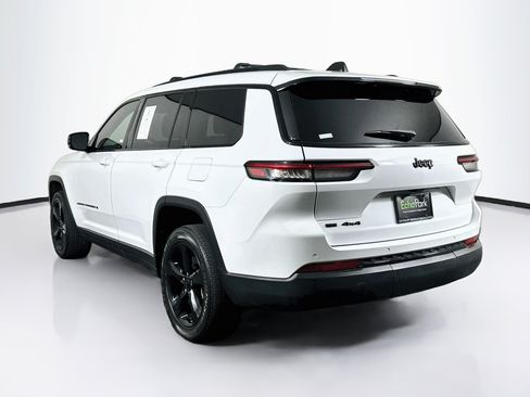Used 2023 Jeep Grand Cherokee L Laredo AWD/4WD image 5