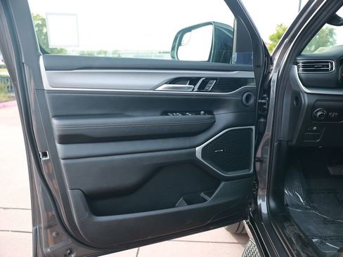 New 2026 Jeep Grand Wagoneer L 2WD w/ 8-Passenger Seating Package image 13