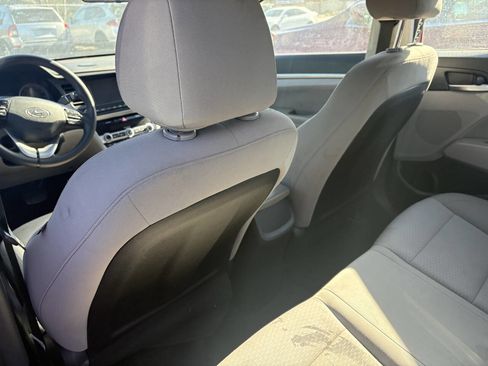 Used 2020 Hyundai Elantra SEL image 8