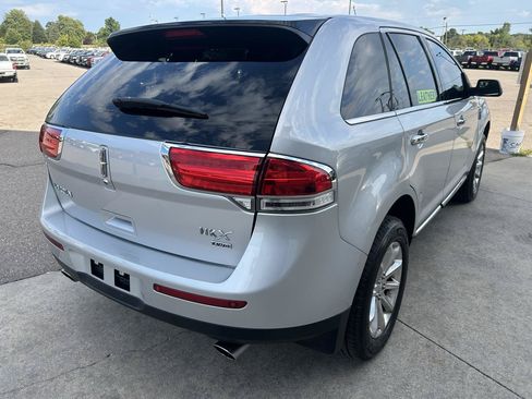 Used 2014 Lincoln MKX AWD w/ Equipment Group 101A image 5