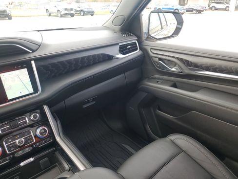 Certified 2024 GMC Yukon XL Denali w/ Max Trailering Package image 11