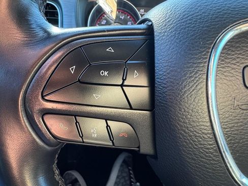 Used 2018 Dodge Charger SXT RWD image 15