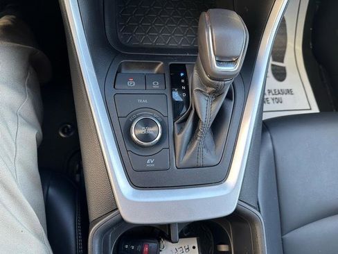 Used 2023 Toyota RAV4 XLE Premium AWD/4WD image 20