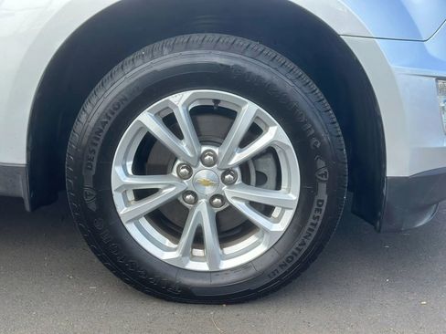 Used 2017 Chevrolet Equinox LT w/ Convenience Package image 19