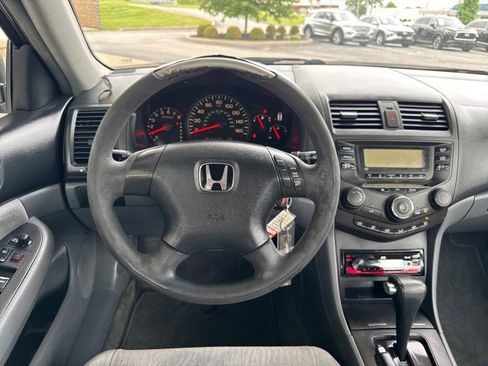 Used 2005 Honda Accord LX image 8