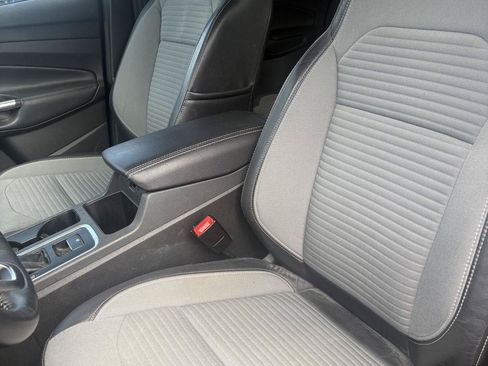 Used 2017 Ford Escape Titanium AWD/4WD image 16