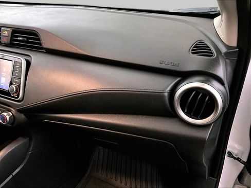 Used 2024 Nissan Versa S w/ Trunk Package image 15