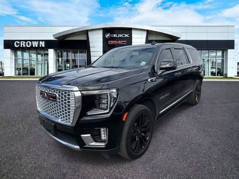 Used 2023 GMC Yukon XL Denali w/ Max Trailering Package image 1