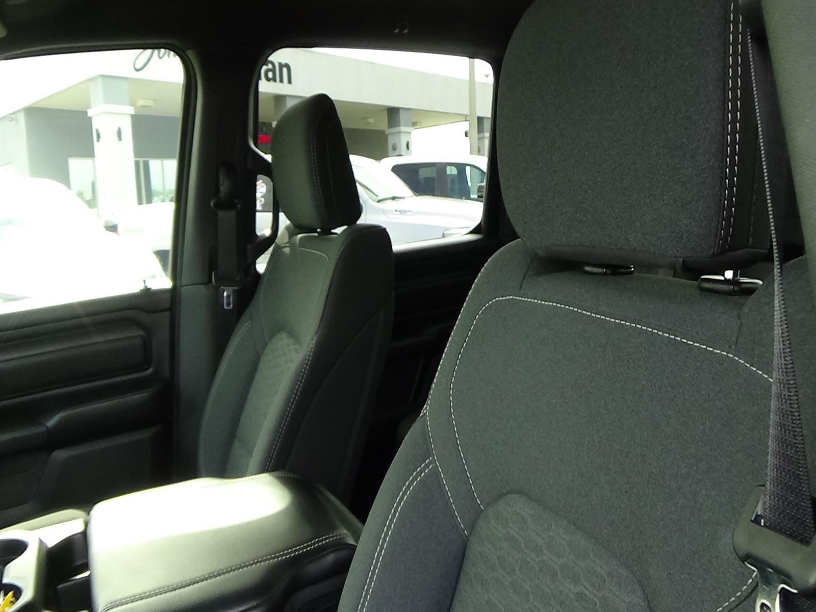 Used 2025 RAM 1500 Warlock AWD/4WD image 20
