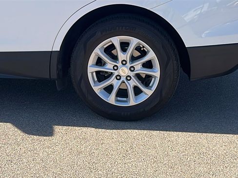 Used 2018 Chevrolet Equinox LT image 5