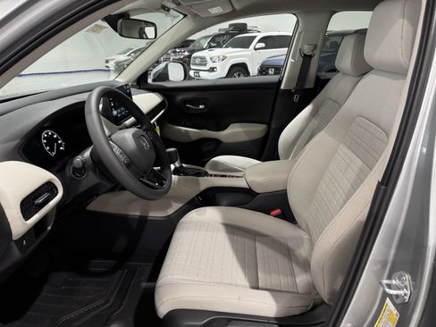 New 2026 Honda HR-V LX image 5