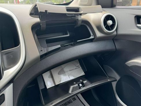 Used 2020 Chevrolet Sonic Premier image 31