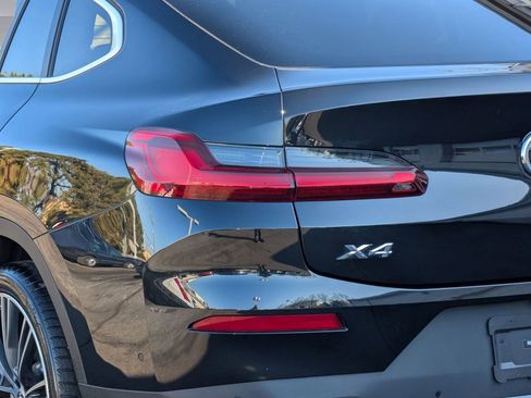 Certified 2023 BMW X4 xDrive30i w/ Premium Package image 13