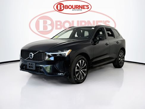 Used 2024 Volvo XC60 B5 Plus w/ Protection Package Premier AWD/4WD image 7