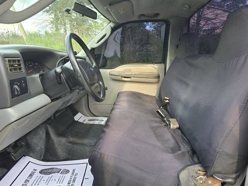 Used 2003 Ford F250 2WD Regular Cab Super Duty image 14