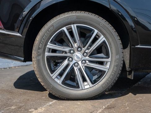 New 2025 Cadillac Lyriq Luxury image 11