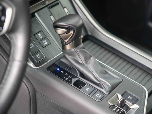 Used 2024 Lexus GX 550 w/ Accessory Package (Z1) AWD/4WD image 19