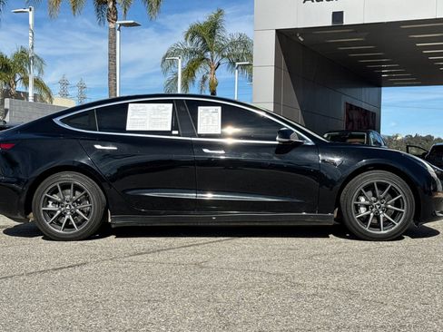 Used 2020 Tesla Model 3 Standard Range Plus image 3
