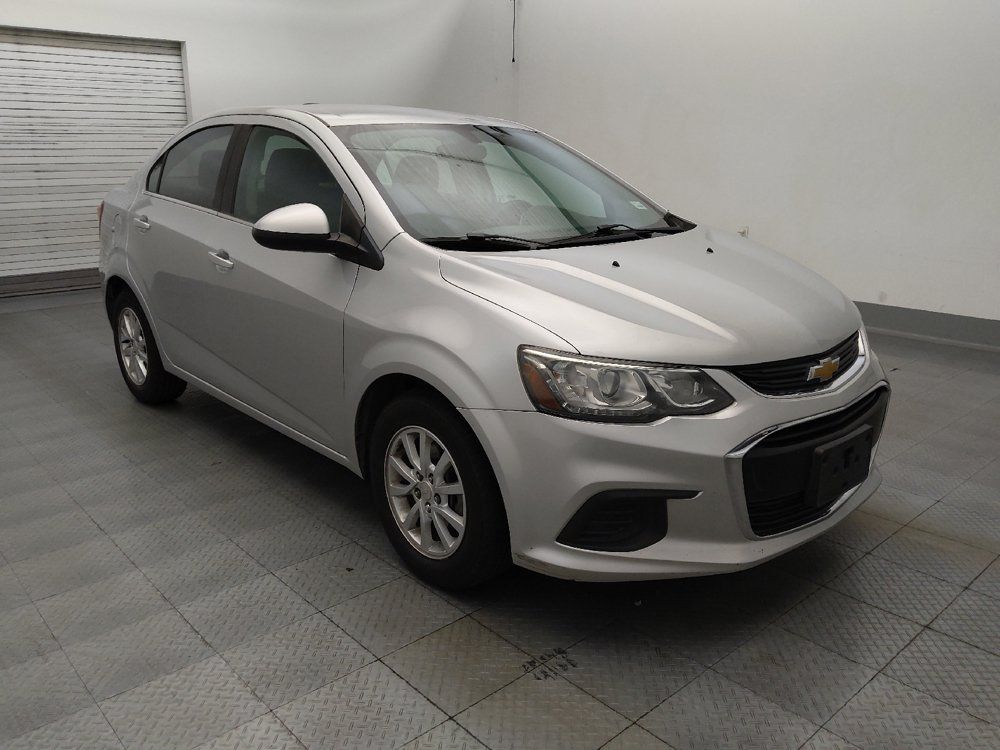 Used 2018 Chevrolet Sonic LT FWD image 13
