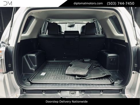 Used 2023 Toyota 4Runner Limited AWD/4WD image 48