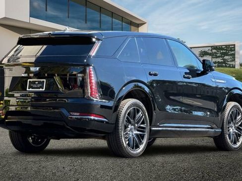 New 2025 Cadillac Escalade IQ Sport 1 w/ LPO, ONYX Package image 4