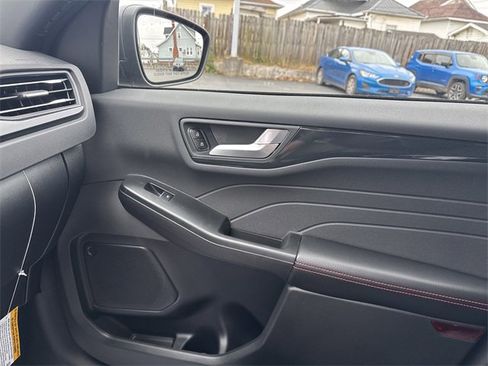 New 2026 Ford Escape ST-Line w/ Cold Weather Package image 25