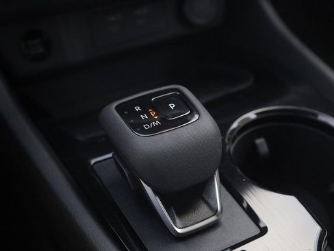 New 2026 Nissan Rogue SV AWD/4WD image 19