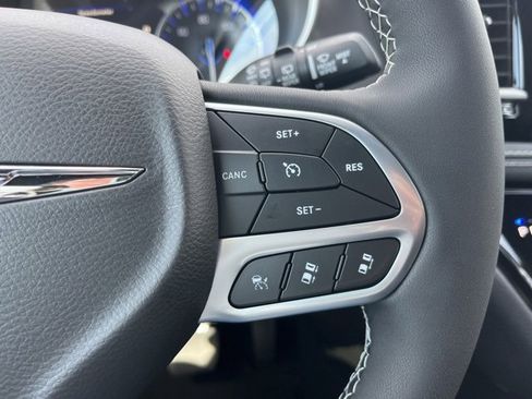 New 2026 Chrysler Pacifica Select image 28