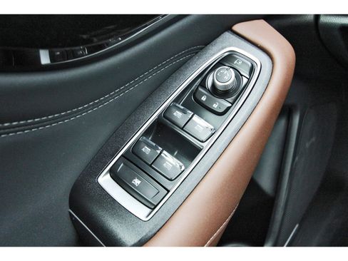 Used 2025 Subaru Outback Touring image 21