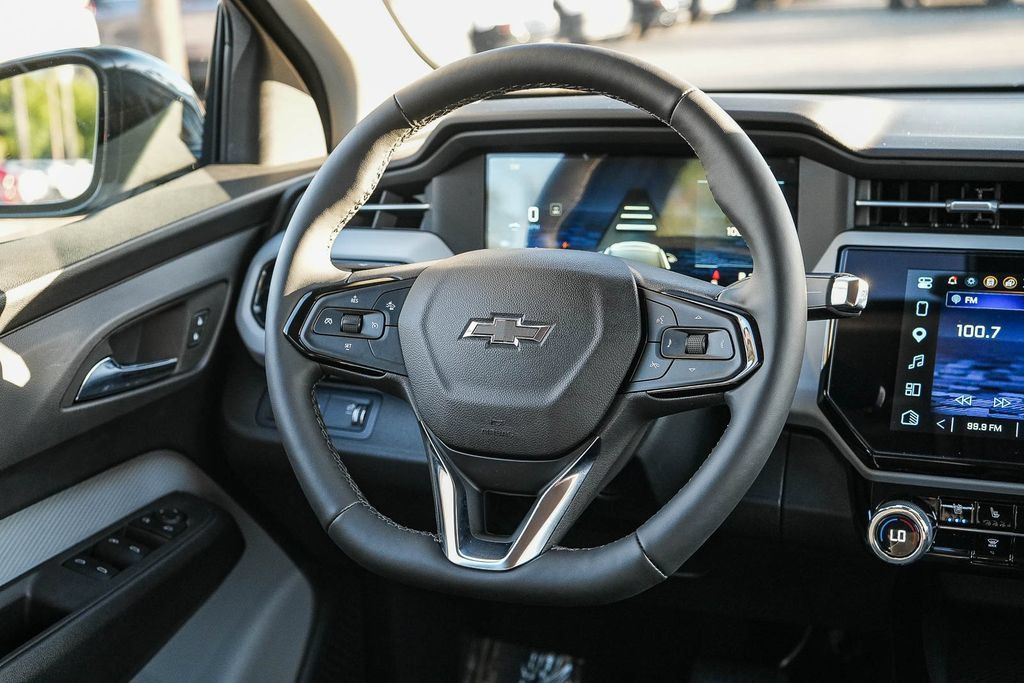 Used 2027 Chevrolet Bolt RS FWD image 14