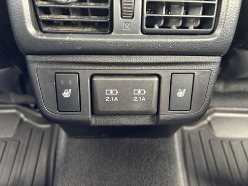 Used 2019 Subaru Outback 3.6R Limited AWD/4WD image 19