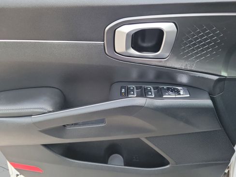 Certified 2022 Kia Sorento S FWD image 29