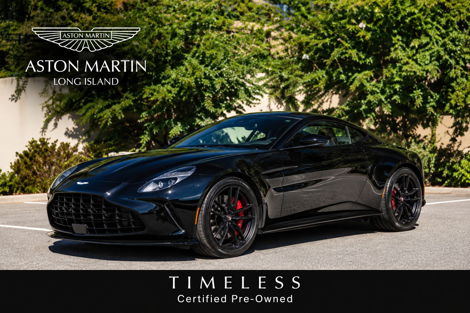 Used 2025 Aston Martin V8 Vantage Coupe RWD image 1