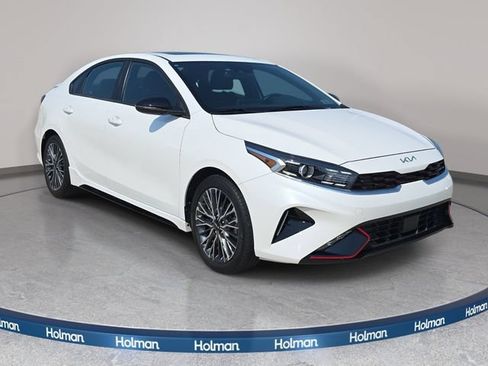 Used 2023 Kia Forte GT-Line w/ GT-Line Premium Package FWD image 4