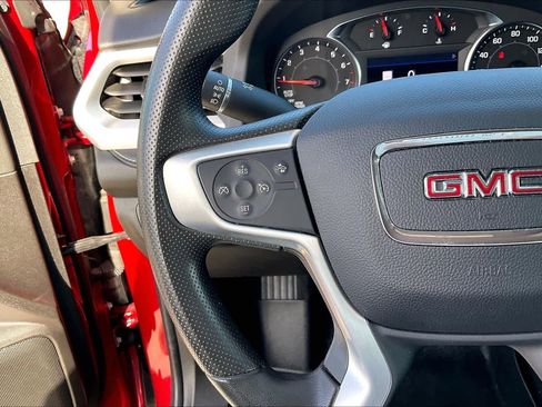 Used 2023 GMC Acadia SLE w/ Driver Convenience Package image 22