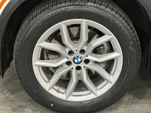 Used 2023 BMW X5 xDrive40i w/ Premium Package AWD/4WD image 33