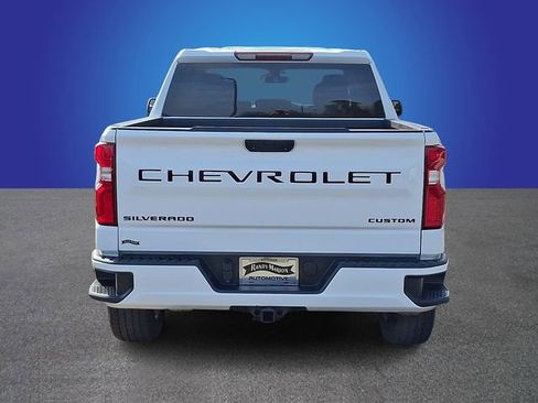 Used 2021 Chevrolet Silverado 1500 Custom w/ LPO, Dark Essentials Package image 5