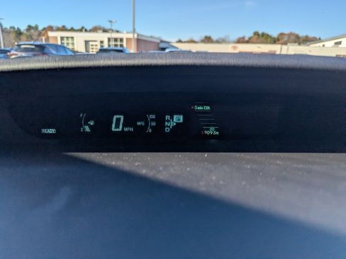 Used 2015 Toyota Prius Three image 20