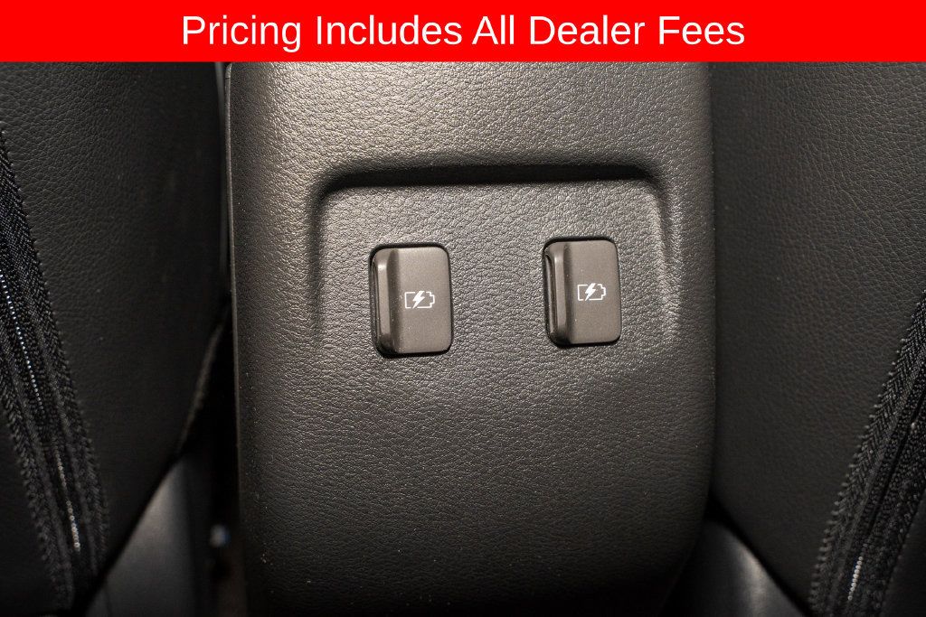 Certified 2024 Nissan Kicks SR w/ SR Premium Package FWD image 7
