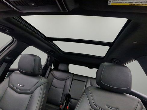 Used 2025 Cadillac XT5 Premium Luxury image 25