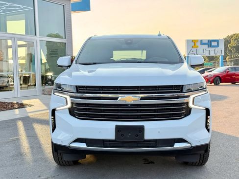 Used 2021 Chevrolet Suburban LT w/ LT Signature Package RWD image 7