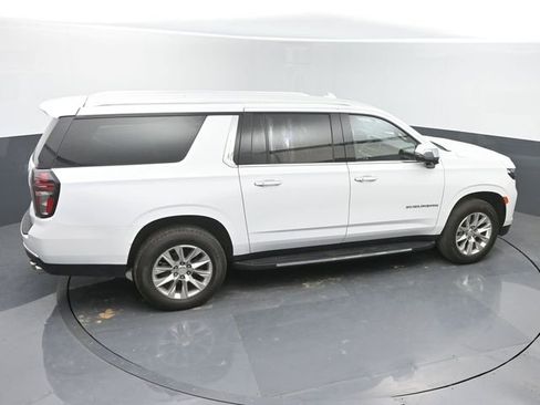 Used 2023 Chevrolet Suburban Premier RWD image 35