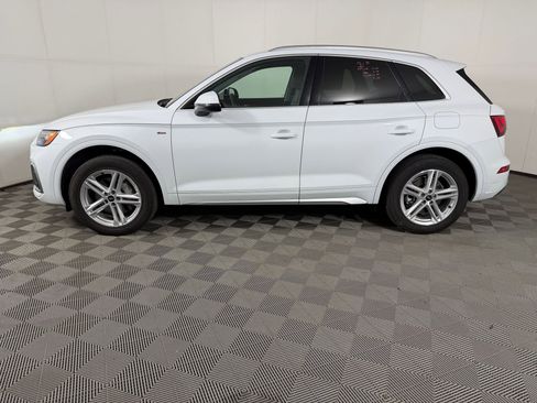 Certified 2023 Audi Q5 e Premium Plus w/ Premium Plus Package AWD/4WD image 2