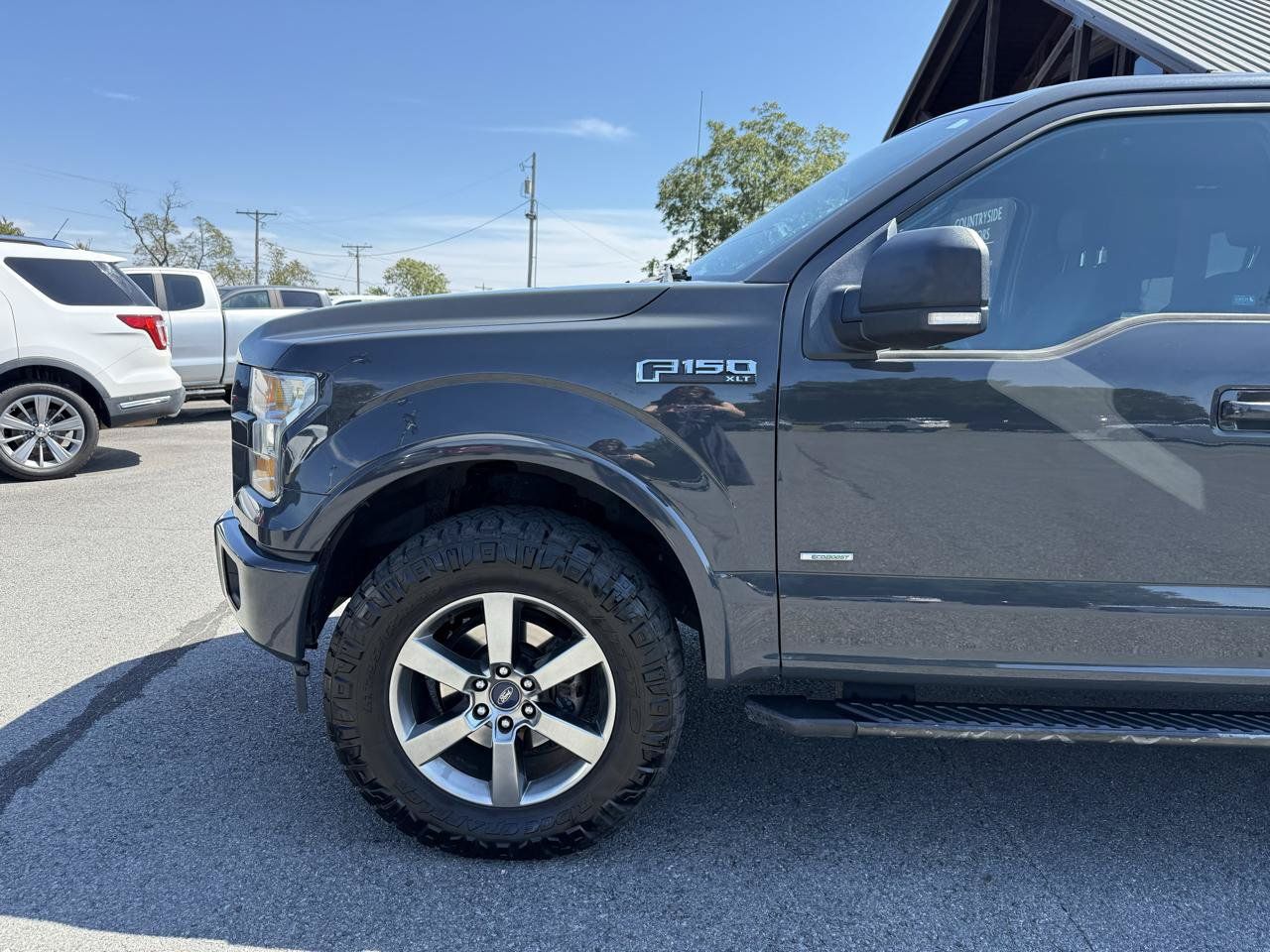 Used 2017 Ford F150 XLT w/ Equipment Group 302A Luxury AWD/4WD image 39