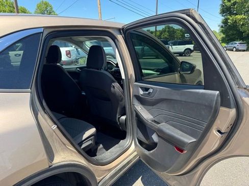 Used 2021 Ford Escape SE AWD/4WD image 15
