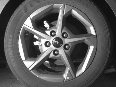 Used 2025 Kia K4 LXS image 15