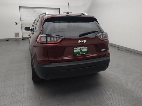 Used 2019 Jeep Cherokee Latitude w/ Cold Weather Group FWD image 6