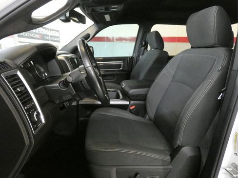Used 2021 RAM 1500 Classic Warlock AWD/4WD image 9