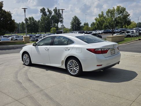 Used 2013 Lexus ES 350 w/ Luxury Pkg FWD image 7