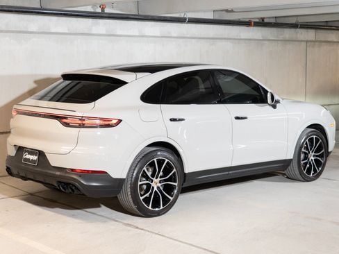 Certified 2023 Porsche Cayenne Coupe AWD/4WD image 9